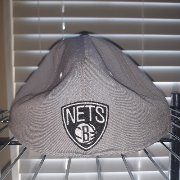 Brooklyn Nets Two Tone Snapback, Charcoal/Black - Picture 3 of 3